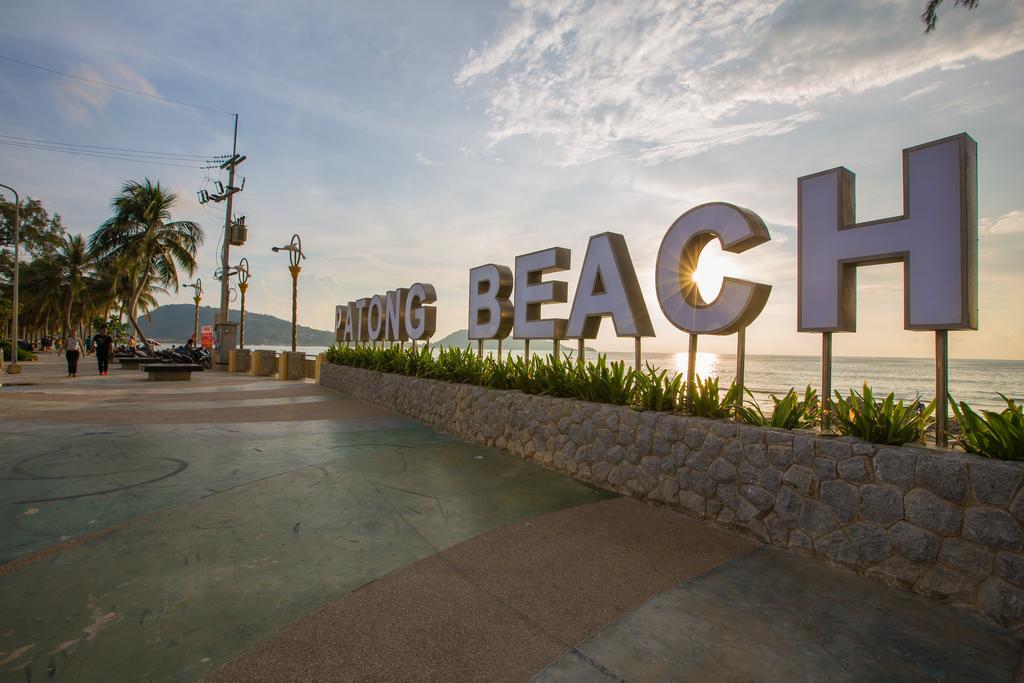 Barefoot Hotel Kalim Beach Front Patong Exterior foto